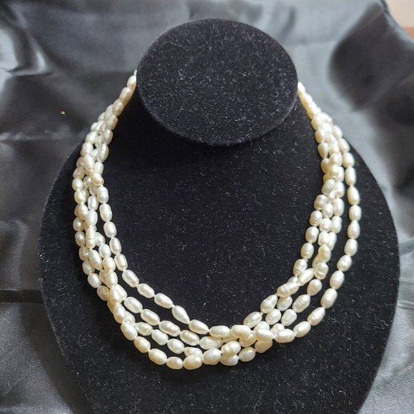 2 Vintage Seed Pearl Necklaces 17" each. - Picture 3 of 7